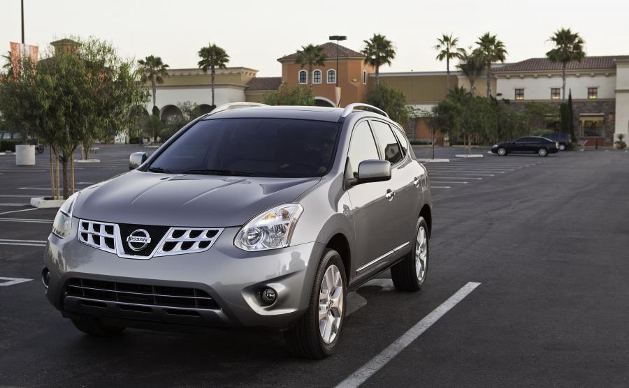  Nissan Rogue 2011 года  (US) (фото 49 из 69)